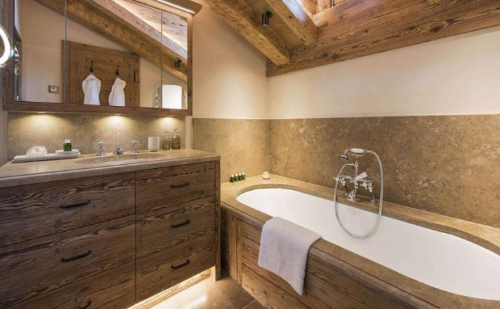 Chalet Chouqui, Verbier, Bathroom